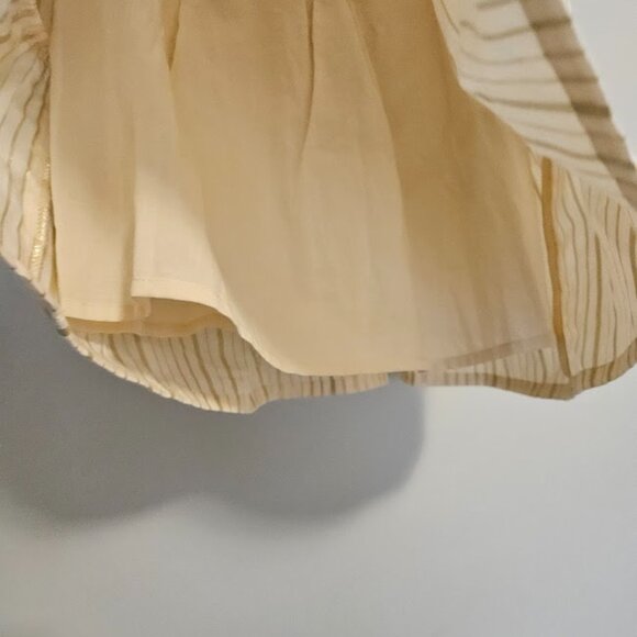 NWT Shimmering Gold Frill-Trimmed Dress - Size 2T - Picture 5 of 7